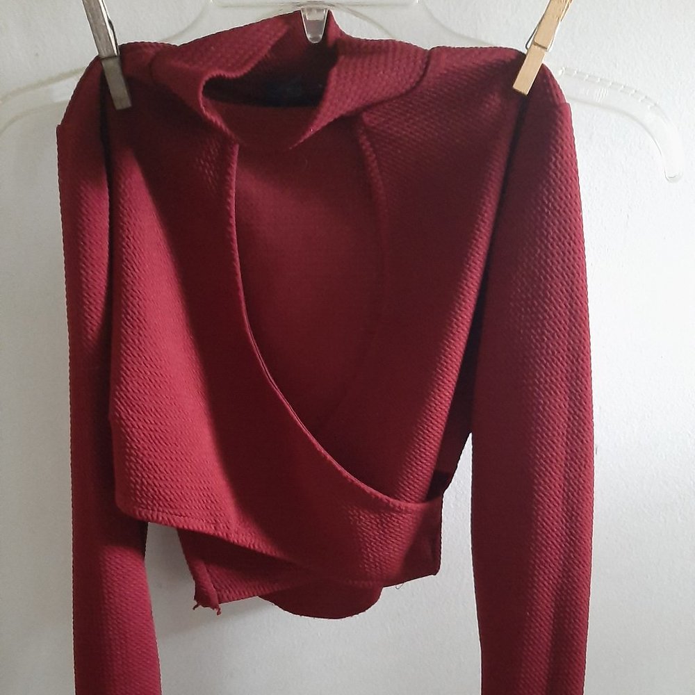 UK2LA maroon crop top long sleeve size XS Highneck